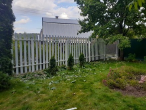 Забор из евроштакетника с забивными столбами 25 метров фото в Володарске