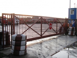 Решетчатые ворота откатные - пример 12 фото в Володарске